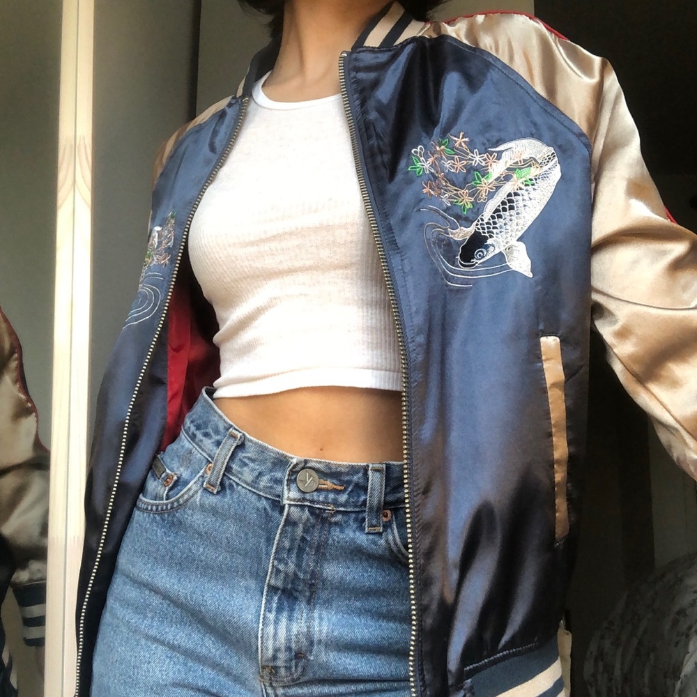 satin koi embroidered jacket✨